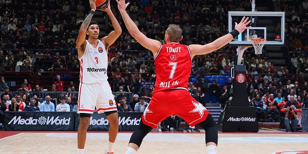 Олимпиакос